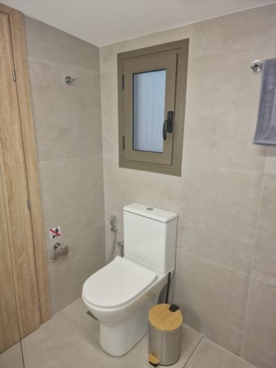 Image No.7-1 Bed House for sale