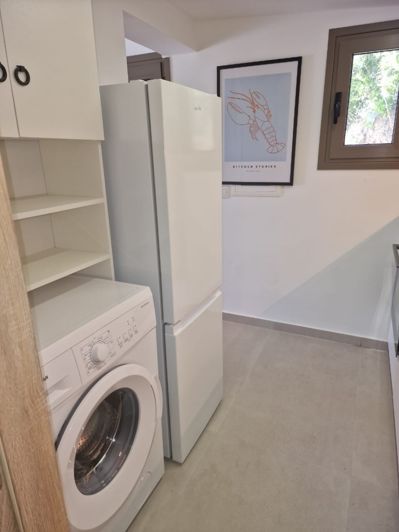 Image No.8-1 Bed House for sale