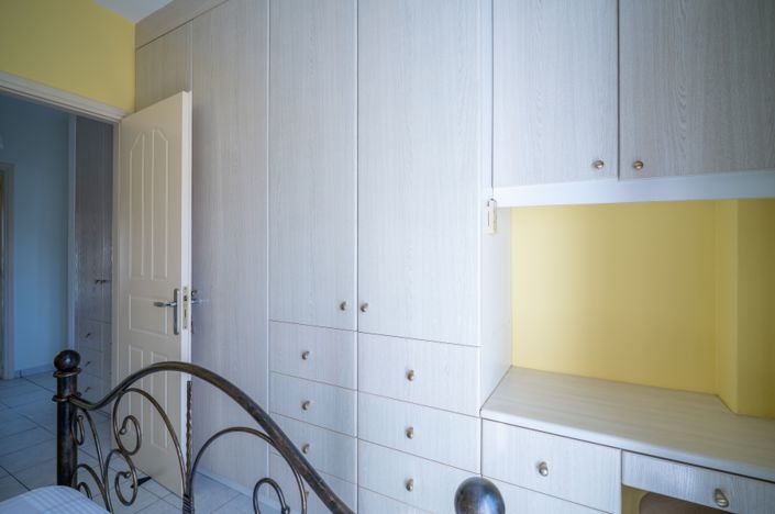 Image No.20-6 Bed House for sale