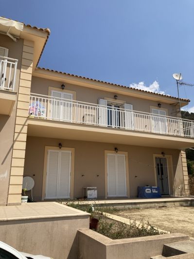 Image No.2-6 Bed House for sale