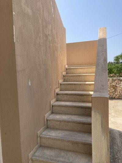 Image No.4-6 Bed House for sale