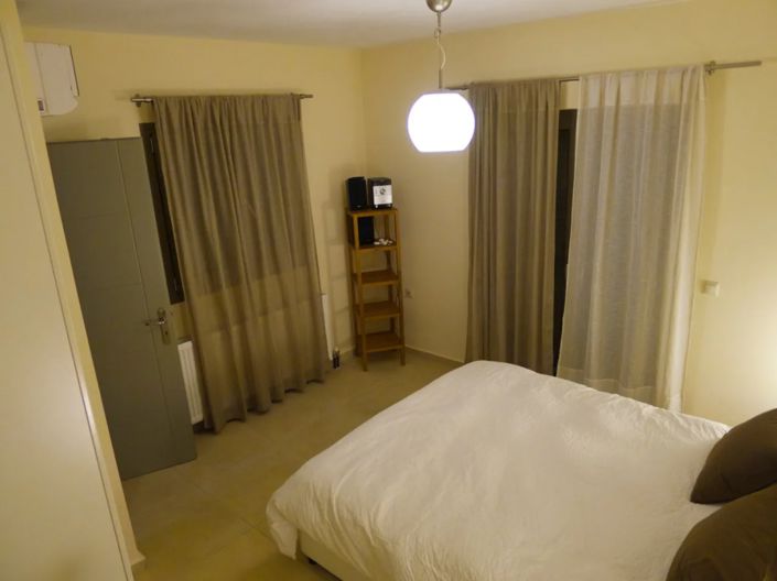 Image No.16-2 Bed Villa for sale