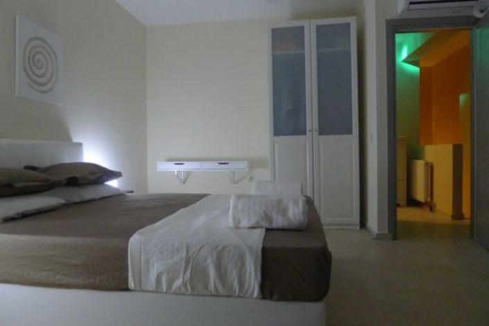 Image No.17-2 Bed Villa for sale