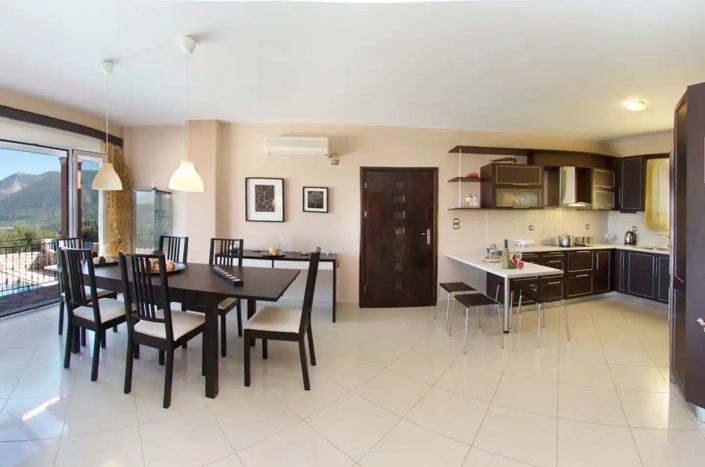 Image No.12-3 Bed Villa for sale