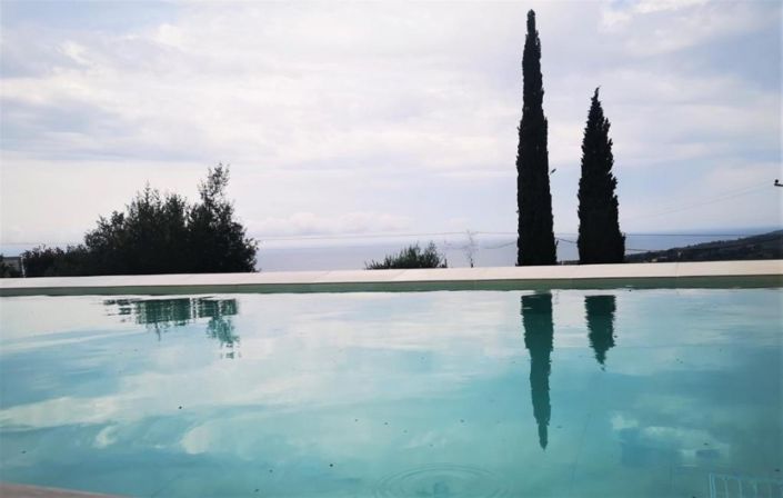 Image No.1-2 Bed Villa for sale