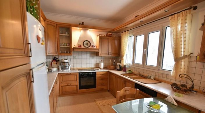 Image No.13-4 Bed House for sale