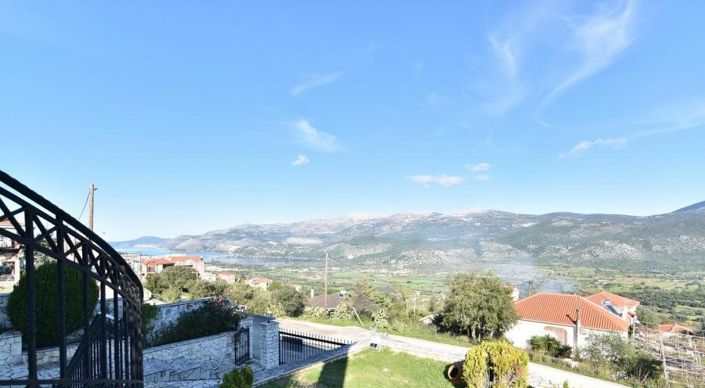 Image No.15-4 Bed House for sale