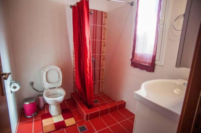 Image No.12-3 Bed House for sale