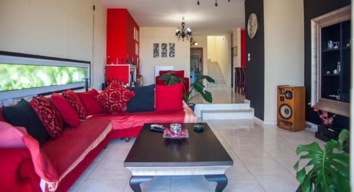 Image No.6-3 Bed House for sale