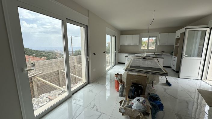 Image No.15-4 Bed House for sale