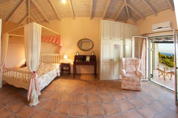 Image No.15-3 Bed Villa for sale