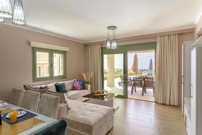 Image No.10-4 Bed Villa for sale