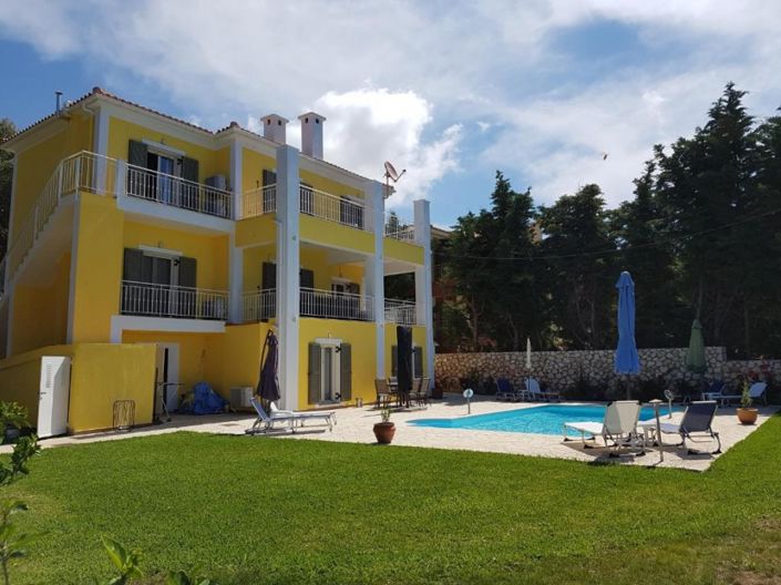 Image No.2-5 Bed Villa for sale