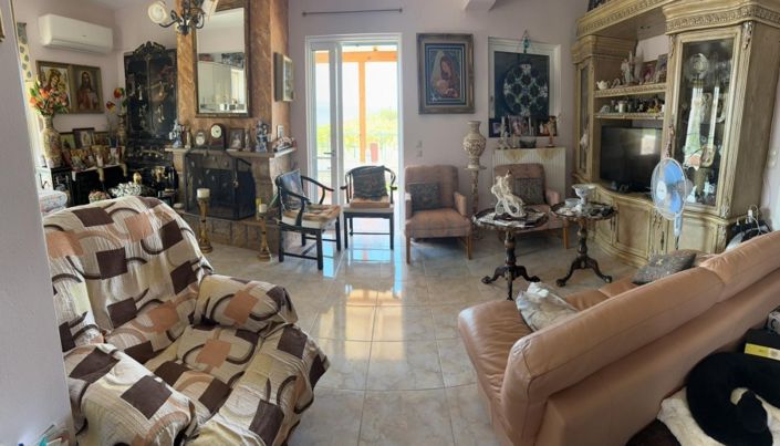 Image No.13-5 Bed House for sale