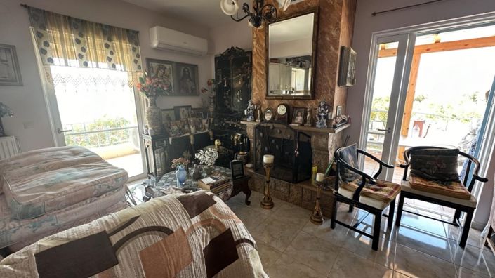 Image No.15-5 Bed House for sale