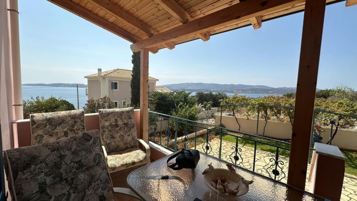 Image No.6-5 Bed House for sale