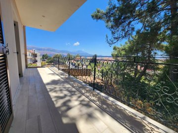 7 Bed House for sale