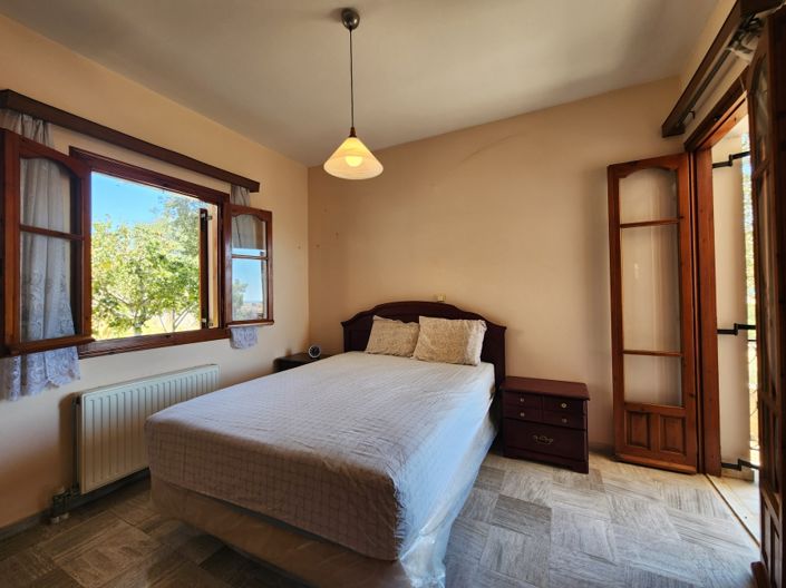 Image No.15-7 Bed House for sale