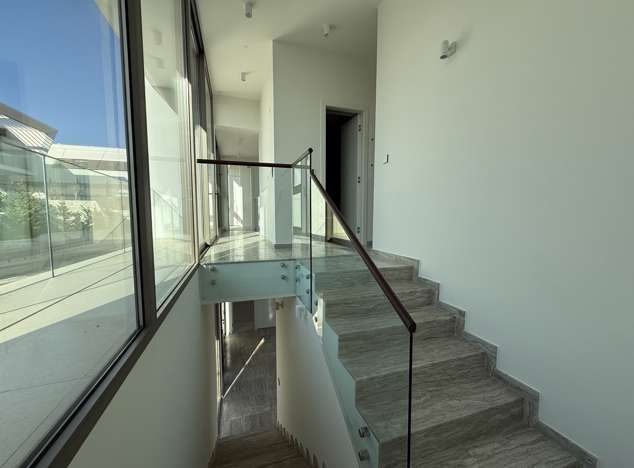 Image No.14-4 Bed Villa for sale