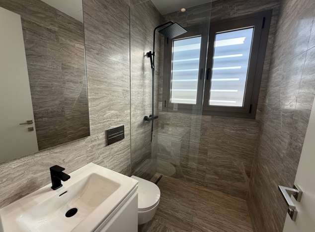 Image No.15-4 Bed Villa for sale