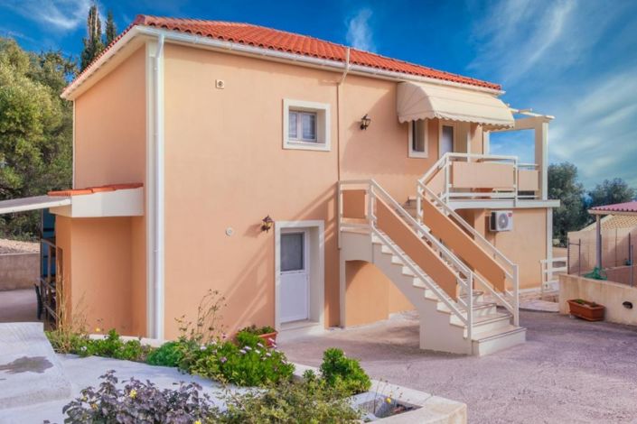 Image No.1-4 Bed Villa for sale