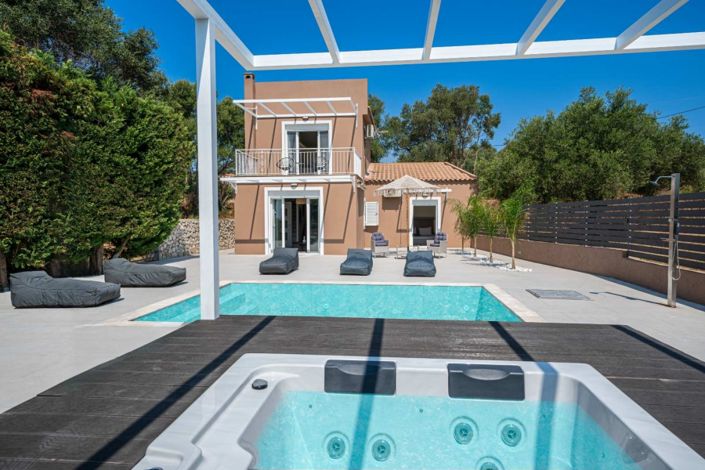 Image No.1-3 Bed Villa for sale