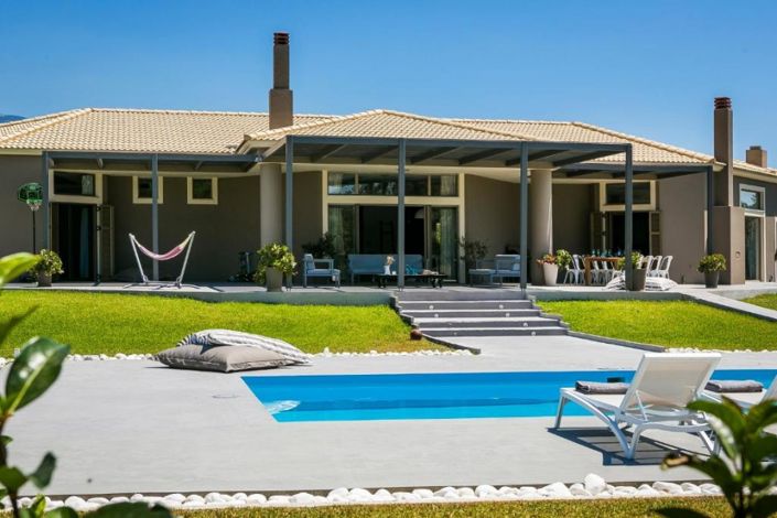 Image No.1-4 Bed Villa for sale
