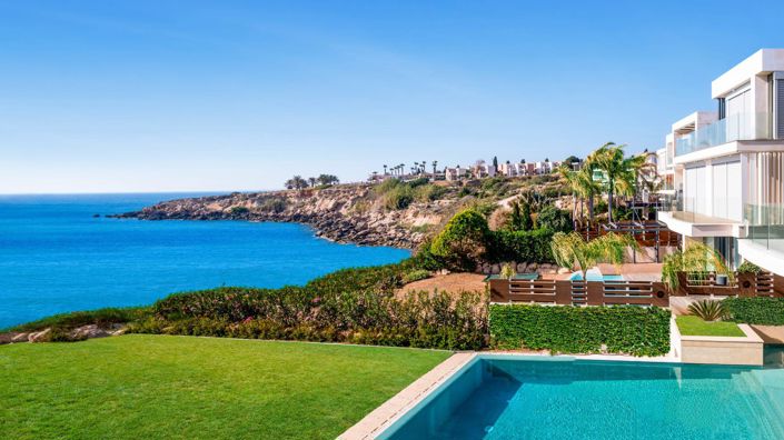 Image No.10-6 Bed House for sale