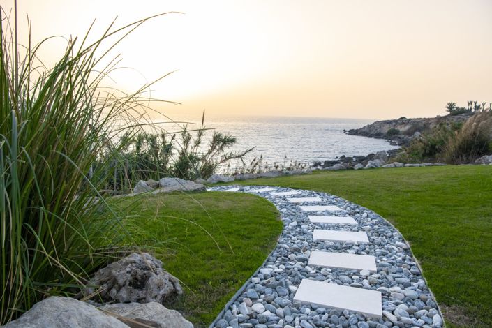 Image No.9-6 Bed House for sale