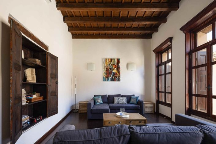 Image No.12-4 Bed House for sale