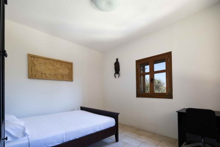 Image No.15-4 Bed House for sale