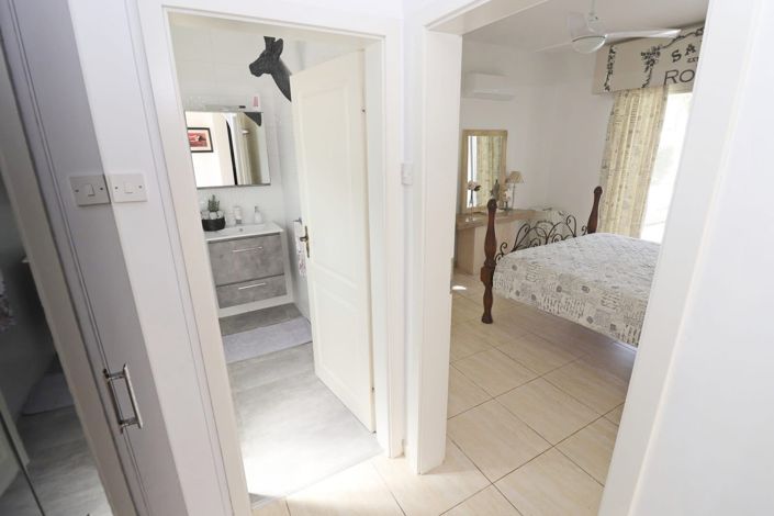 Image No.12-3 Bed Villa for sale