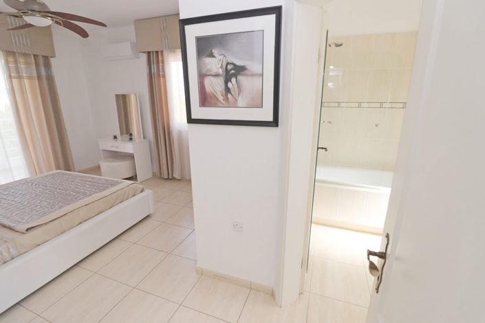 Image No.16-3 Bed Villa for sale