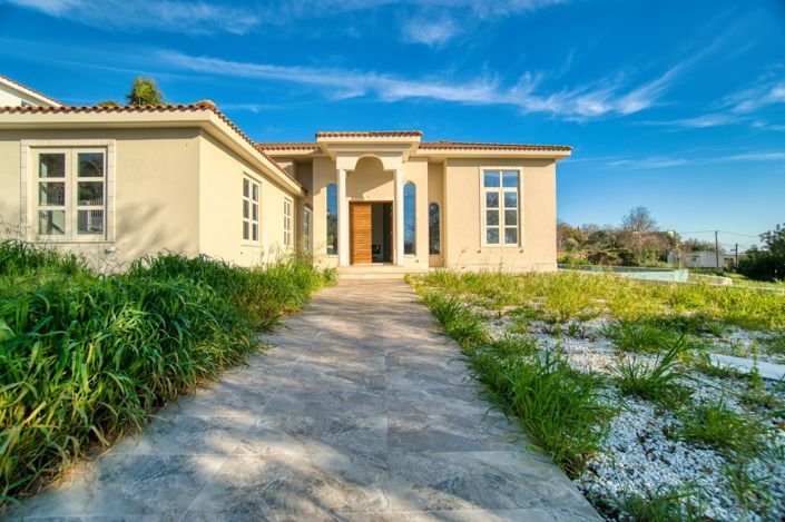 Image No.1-3 Bed House for sale