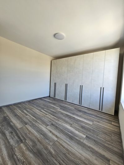 Image No.29-3 Bed House for sale