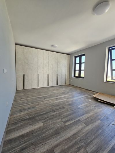 Image No.35-3 Bed House for sale