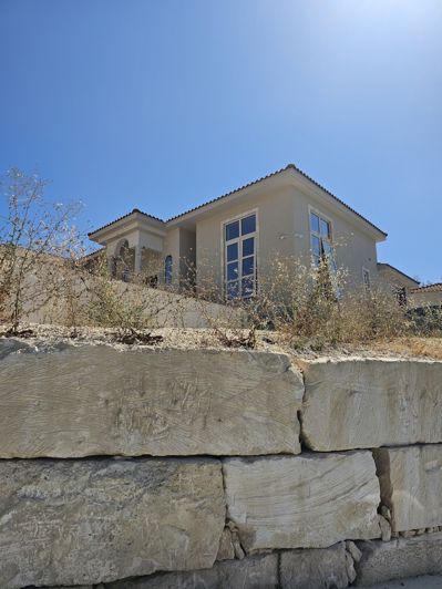 Image No.43-3 Bed House for sale