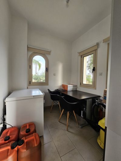 Image No.12-3 Bed House for sale