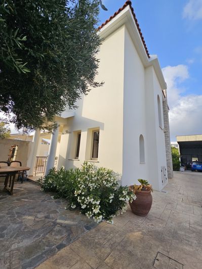 Image No.3-3 Bed House for sale