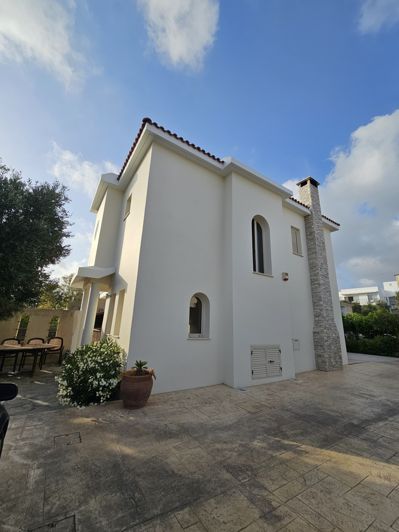 Image No.42-3 Bed House for sale