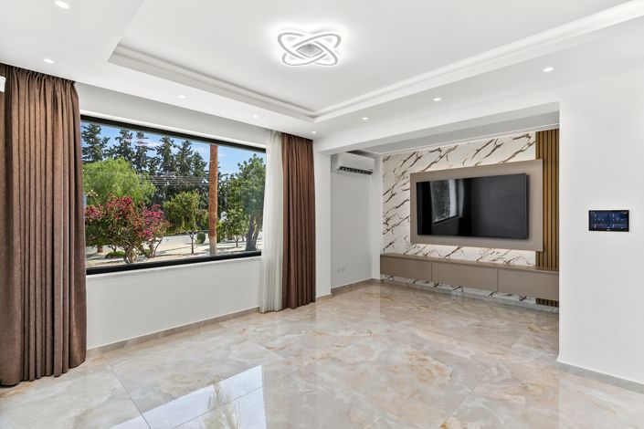 Image No.11-5 Bed Villa for sale