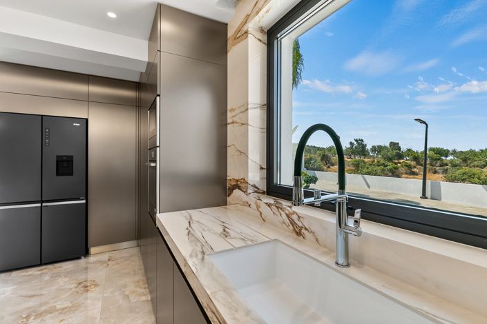 Image No.15-5 Bed Villa for sale