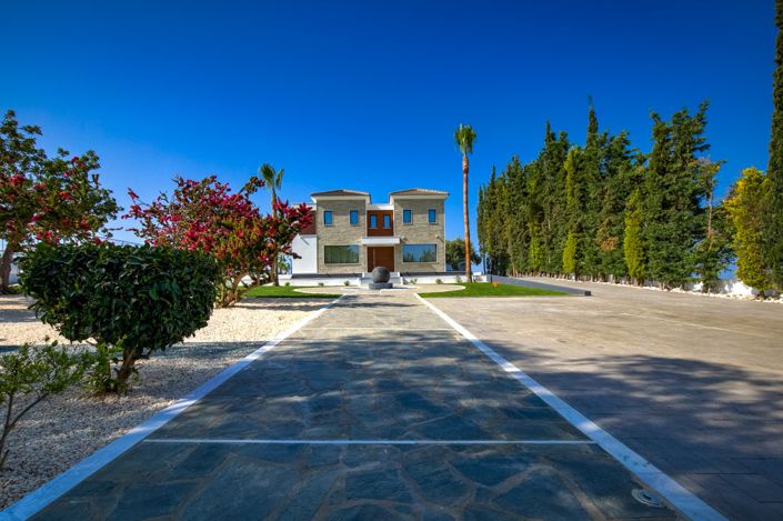 Image No.3-5 Bed Villa for sale