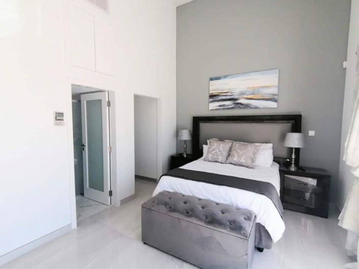 Image No.25-4 Bed House for sale