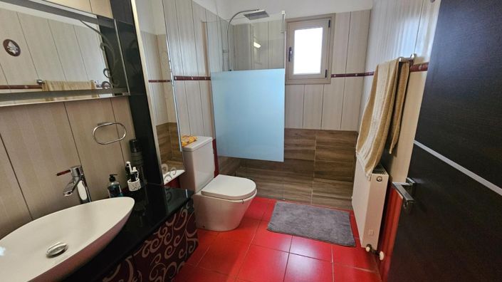 Image No.15-5 Bed Villa for sale