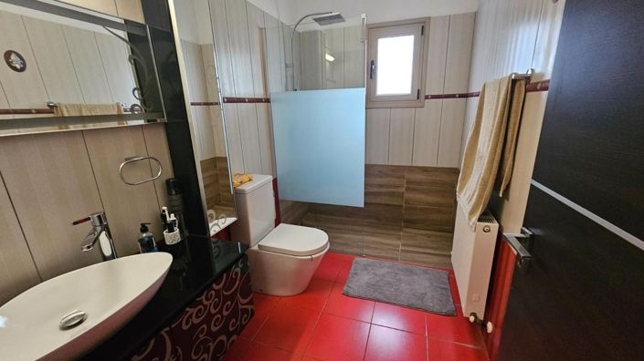 Image No.33-5 Bed Villa for sale