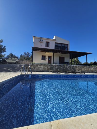 Image No.1-3 Bed Villa for sale