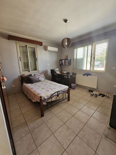 Image No.15-4 Bed House for sale