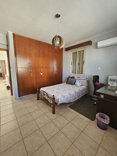 Image No.16-4 Bed House for sale