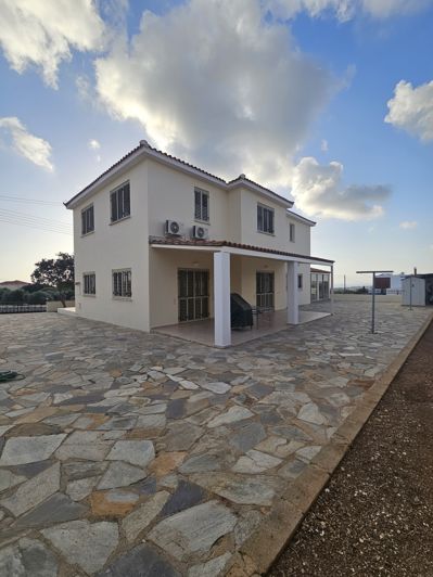 Image No.36-4 Bed House for sale